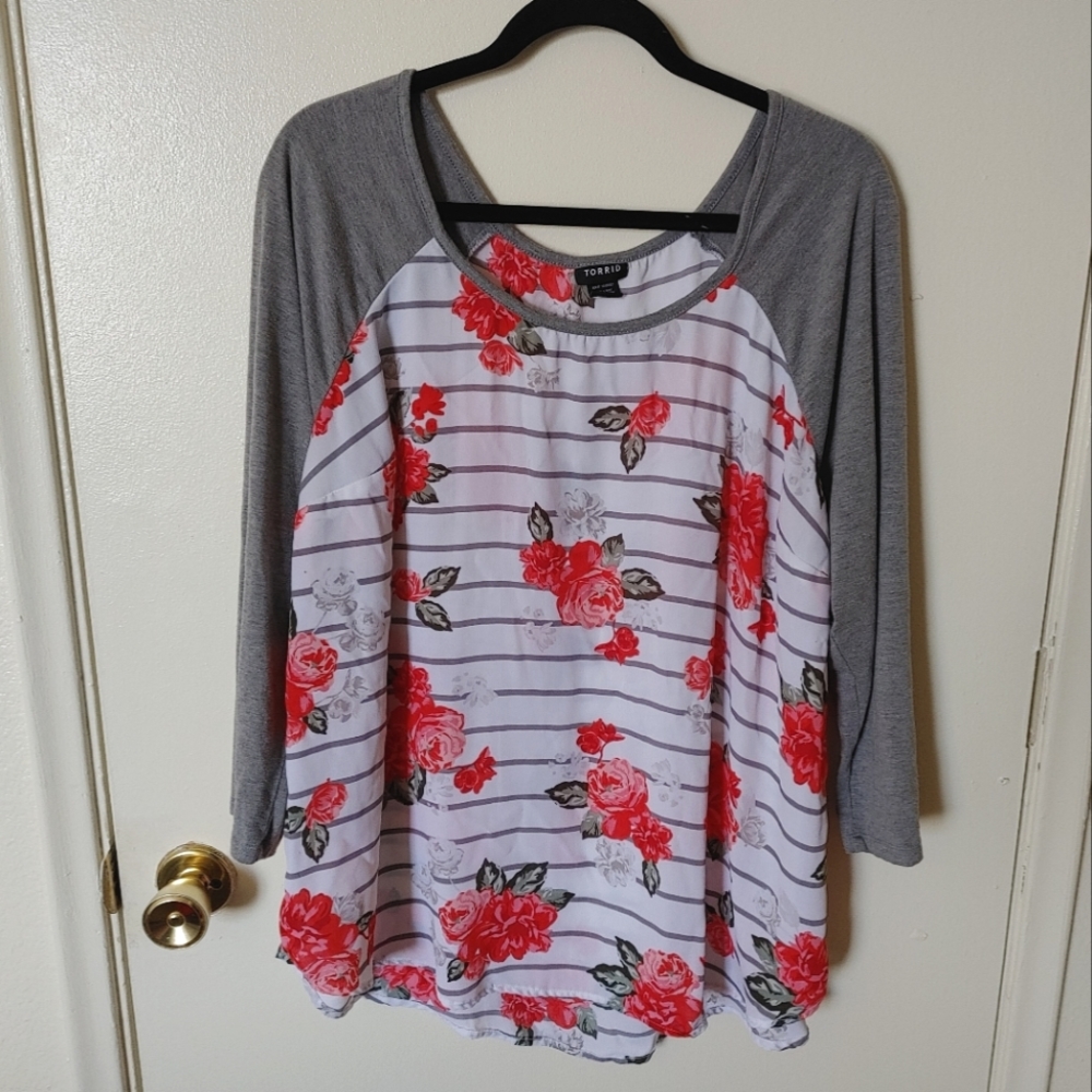 Torrid white blouse with red floral print, and gray stripes and gray sleeves